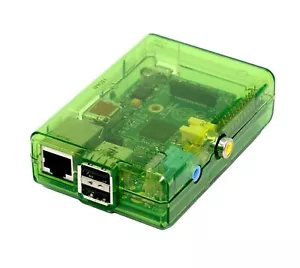 Raspberry Pi Model B grünes Gehäuse mit GPIO Ausschnitten und Slots - Bild 1 von 1