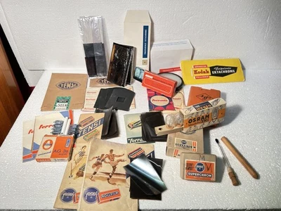 LOTTO MATERIALE FOTOGRAFICO ANNI 1950/60 CIRCA NEGATIVI SCATOLE BUSTE Foto 1 de 4