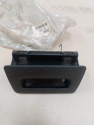 NUEVO CENICERO ORIGINAL PEUGEOT 405 CENICERO NÚMERO DE PIEZA 7587.SX Foto 1 de 3