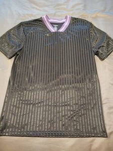 Arizona Jean Co Mens M Black Purple Short Sleeve Shirt Soccer Casual - Picture 1 of 7