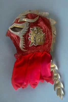 Máscara Ultimo Dragón Años 90 Hecha en México usada por él mismo autografiada Foto 1 de 3