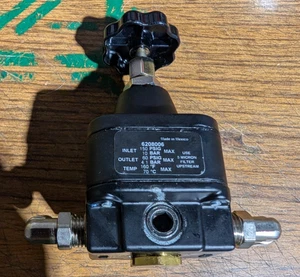 Norgren Air Pressure Regulator - 11-018-100 - 1/4" - 150PSI in - 60PSI out #Y15 - Picture 1 of 4