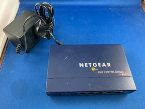 Netgear FS105 5 X Port 100 Mbps with Power Adapter - Picture 1 of 9