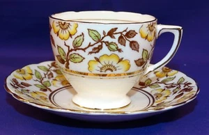 VINTAGE ROSINA DEMITASSE CUP & SAUCER SET ENGLAND BONE CHINA YELLOW FLOWERS GOLD - Picture 1 of 7