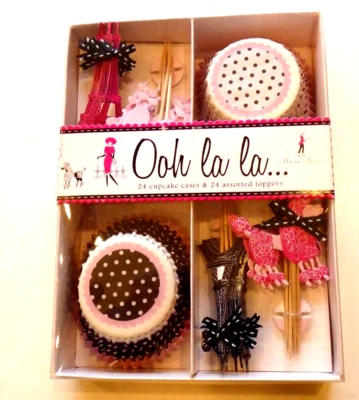 Meri Meri Ooh La La Eiffel Tower Paris 24 Cupcake Cases & 24 Assorted Toppers - Image 1 of 4