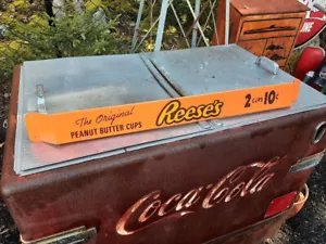 CLASSIC RETRO 33 INCH REESES PEANUT BUTTER CUPS DOOR PUSH BAR - Picture 1 of 1