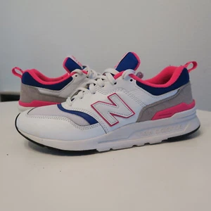NEW BALANCE 997H Hombre US 7.5 UK 7 Blanco/Azul Láser CM997HAJ ROSA 997 kith  - Imagen 1 de 9