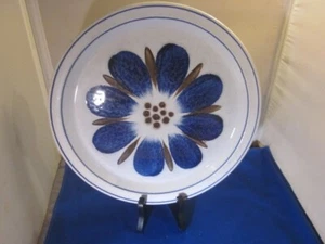 Vintage Brendan Erin Stone Hand Painted Dinner Plates. IRELAND ATLANTIC - Picture 1 of 4
