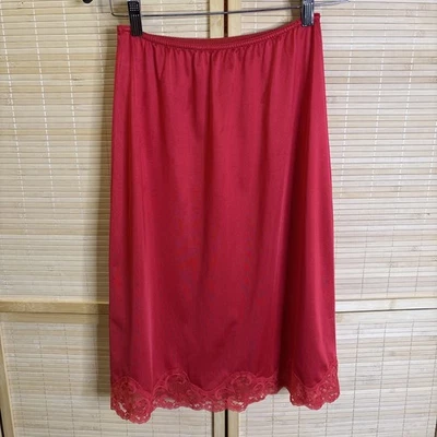 De Colección Años 90 Y2K Sears Para Mujer’s S Rojo Nylon Falda Encaje Dobladillo Longitud Midi Deslizamiento Retro  Foto 1 de 4