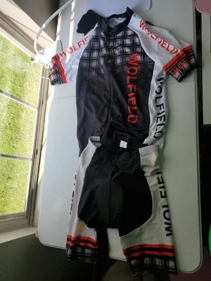 Wolfield Cycling 3/4 Zip Jersey With Matching Cycling Shorts Men's Medium Black - Image 1 of 4