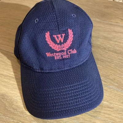 Gorra Westwood Club Richmond Virginia Under Armour rosa bordado azul Foto 1 de 4