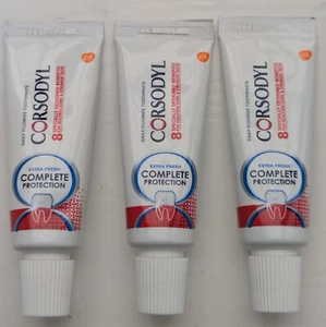 Corsodyl COMPLETE PROTECTION Toothpaste 3x15ml Travel Size for bleeding gums - Picture 1 of 4