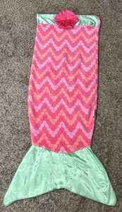 Mermaid Tail Snuggie Pink & Green - Picture 1 of 8
