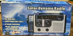 Radio Alimentada SOLAR FM/MW (AM) ONDA CORTA SW1/SW2 DYNAMO Carga Linterna LED - Imagen 1 de 5