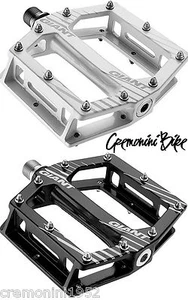 GIANT pedali flat mountain bike mtb pedals DH enduro bici VIBRAM alluminio alloy - Imagen 1 de 2