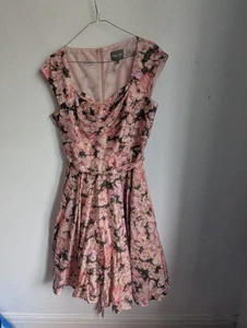 Phase Eight Peach Floral Cap Sleeve Dress Size 14 (T6) - Picture 1 of 8
