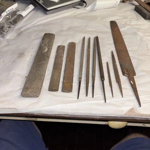 Gemischtes Set mit 10 verschiedenen Metallfeilen & Wetzsteinen - Bild 1 von 10