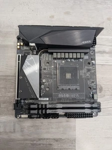 GIGABYTE B550I AORUS PRO AX AM4 Mini-ITX Motherboard (B550IAORUSPROAX) - Bild 1 von 5