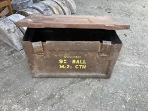 Vintage alte braune Metall Militärkiste mit Deckel - eher gebogen - Bild 1 von 8