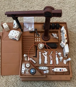 Star Wars DROID FACTORY 1979 Kenner Complete w/3-Legged R2-D2 D14 - Picture 1 of 6