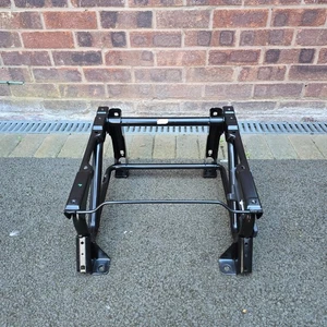 Passenger Single Seat Base Frame Fiat Ducato Citreon Relay Peugeot Boxer 2007 On - Picture 1 of 3