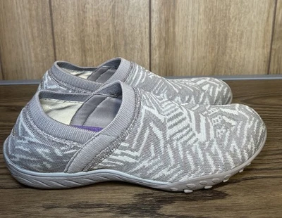 Zapatos Skechers para mujer 8,5 sin cordones ajuste relajado espuma viscoelástica bronceado refrigerado por aire Foto 1 de 4