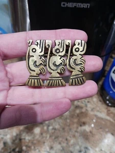 Vintage signierte Brosche "Ecuador" Azteken/Maya Gott/Mythisches Wesen Messing Anhänger - Bild 1 von 6