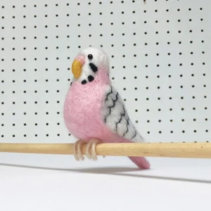 Needle felting Budgerigar - Picture 1 of 19