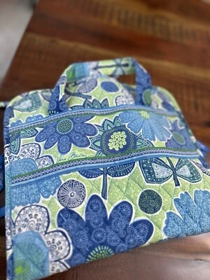 VERA BRADLEY Hanging Travel Organizer Doodle Daisy Floral Cosmetics Make Up Bag - Image 1 of 4