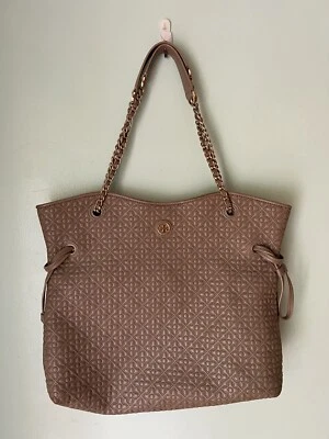 Bolso de Mano Grande Tory Burch Marion Cadenas Acolchadas Taupe Foto 1 de 4