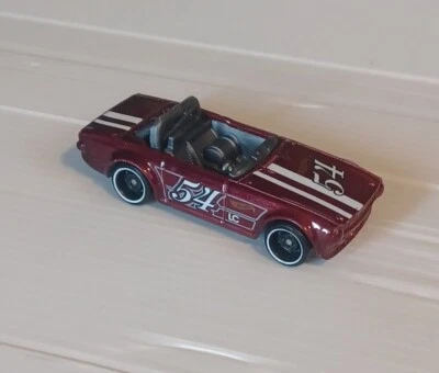 2009 Mattel HOT WHEELS Triumph TR6 Roadster Dark Red DieCast Sports Car  - Image 1 of 4