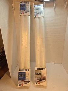 Philips 20Watt 24' T12 Tube Light Bulb TWO- 2 Pk Daylight Delux/ Residential - Picture 1 of 7