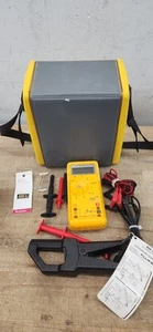 Fluke 23 Series II Digital Voltage Multimeter Bundle w/ Probes & Case - Picture 1 of 19