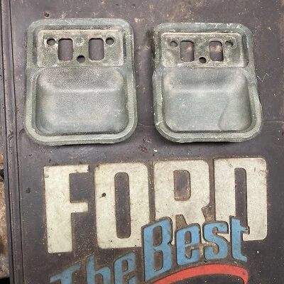 Par de tazas interiores para dedos Ford Truck OEM 1968 1969 1970 1971 1972 F100 verde Foto 1 de 4