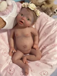Bebé Reborn de Silicona Platino / Full Body Silicone / Pelo enraizado realista - Imagen 1 de 10