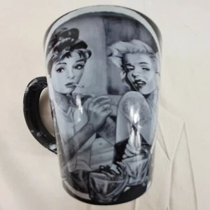 James Danger Harvey A & M konischer Becher mit Audrey Hepburn & Marilyn Monroe - Bild 1 von 9