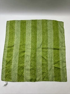 VTG Accessory Street Scarf Made In Italy Green Animal Print Square Purse Tie - Picture 1 of 7