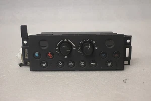 Genuine OEM Pontiac 15835175 AC Heater Climate Control Unit Fits 2006 Grand Prix - Picture 1 of 8