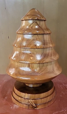 Handcrafted SASSAFRAS WOOD CHRISTMAS TREE 11.5x7.5 in Holiday XMAS Decor, signed - Image 1 of 4