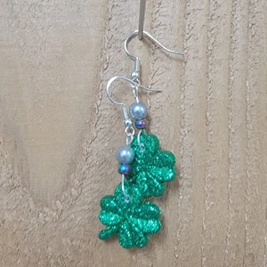 Pendientes Trébol Artesanales Día de San Patricio Irlandés Verde Brillo - Imagen 1 de 2