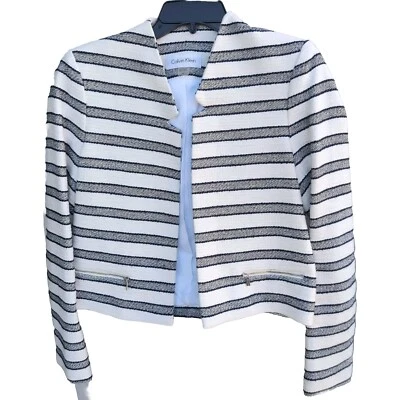 Chaqueta Abierta Blanca Con Rayas Azules Cremallera Imitación Bolsillos Talla 6 Trajes Calvin Klein Foto 1 de 4