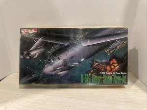 Dragon 1/200 B-52G Stratofortress “Desert Storm Nose-Art” Airplane Model Kit New - Picture 1 of 4