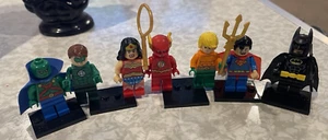 Lego Minifigures Lot Justice League of America 7 pieces - Picture 1 of 3