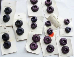 22 Vintage Chunky Plastic Buttons Raspberry/Navy Color Dome Ridge Streamline - Picture 1 of 7