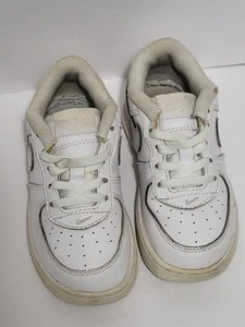 Nike Air Force I 1 2022 bajas blancas niños pequeños PS preescolar DH2926-111 talla 10C - Imagen 1 de 7