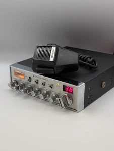 Cobra 148GTL CB-Funkgerät - Powers On - Bild 1 von 7