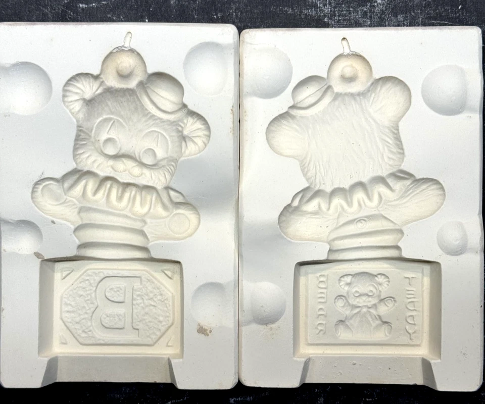 Peluche en un bloque de bebé - Molde de adorno de cerámica Alberta A375 Foto 1 de 1