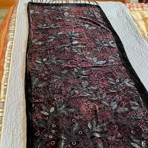 Sciarpa boho scialle avvolgente nero velluto burnout frangia gotica capricciosa zingara strega - Foto 1 di 5