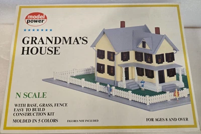 Model Power 1556 N Scale GRANDMA'S HOUSE Kit - Image 1 of 4