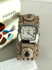 Fossil Damenuhr braun Kalender Zifferblatt weiß Leder plattiert Armband neue Batterie - Bild 1 von 18